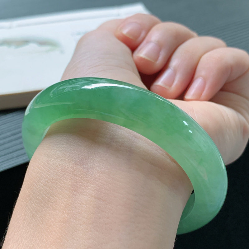 Bracciale in giadeite, giada c - Lighting & Home Decor Studio Photos recensione e prezzo