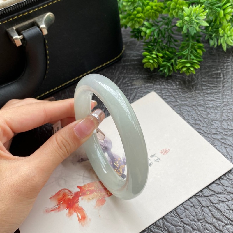 Bracciale da donna in giadeite - Lighting & Home Decor Studio Photos recensione e prezzo